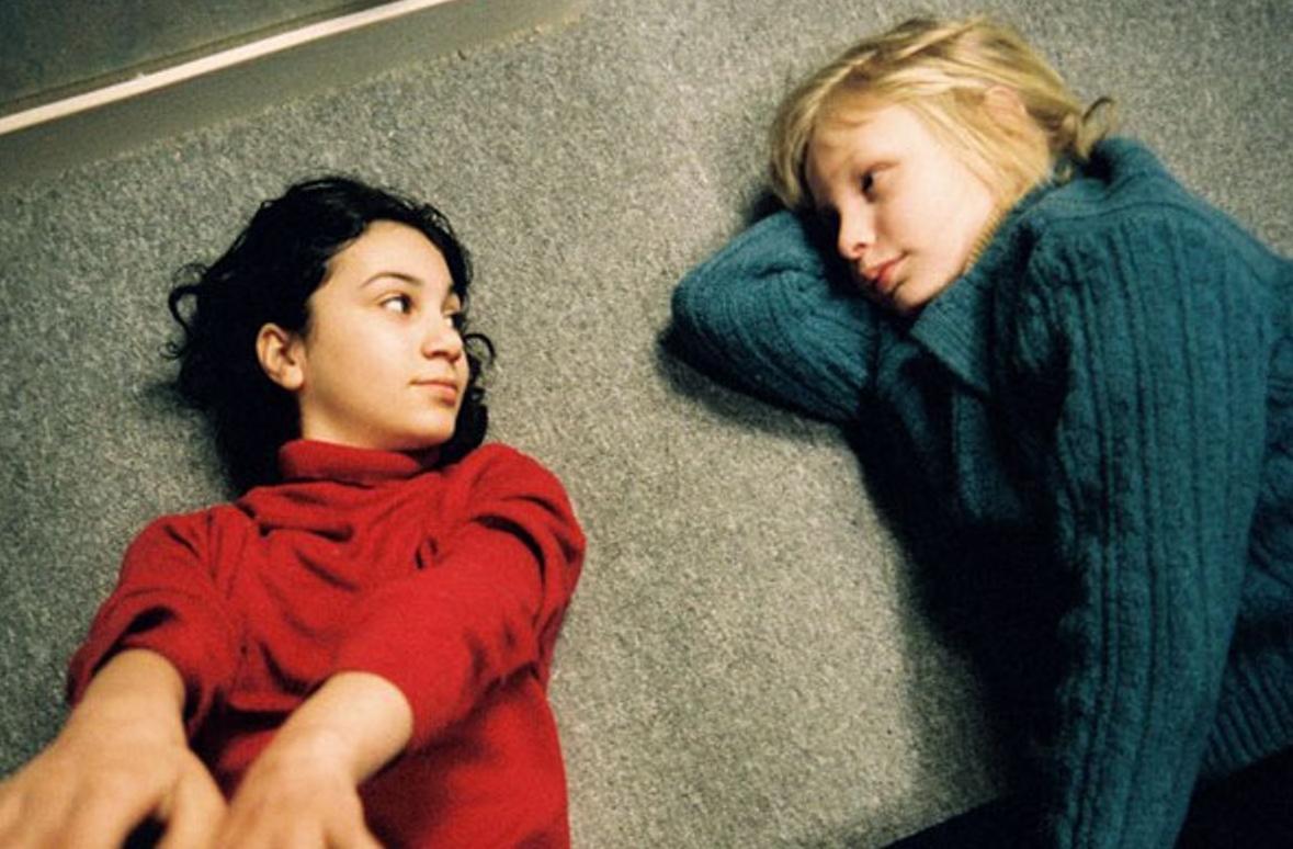 Let_the_Right_One_In-126005200-large[1]