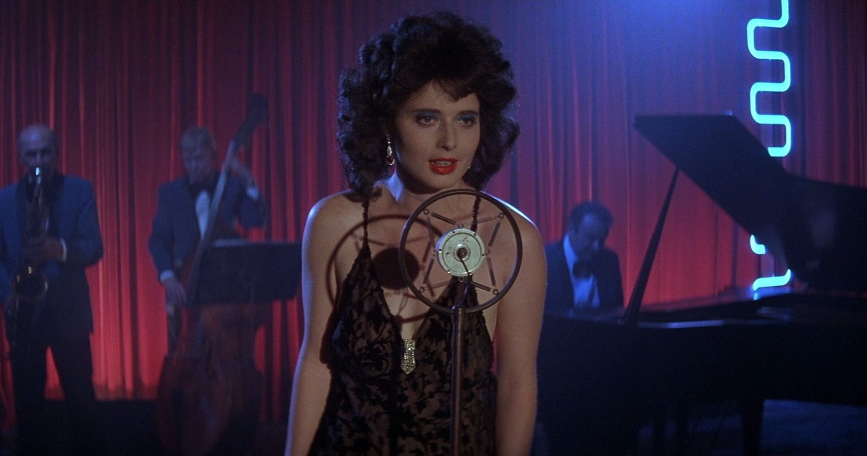 Blue-Velvet-featured-image