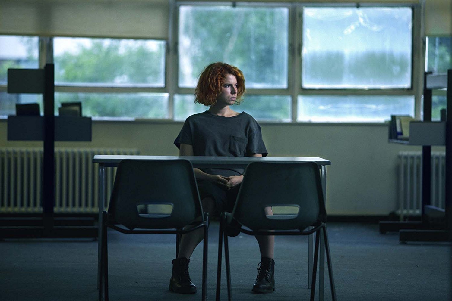 beast-2017-jessie-buckley-image-2