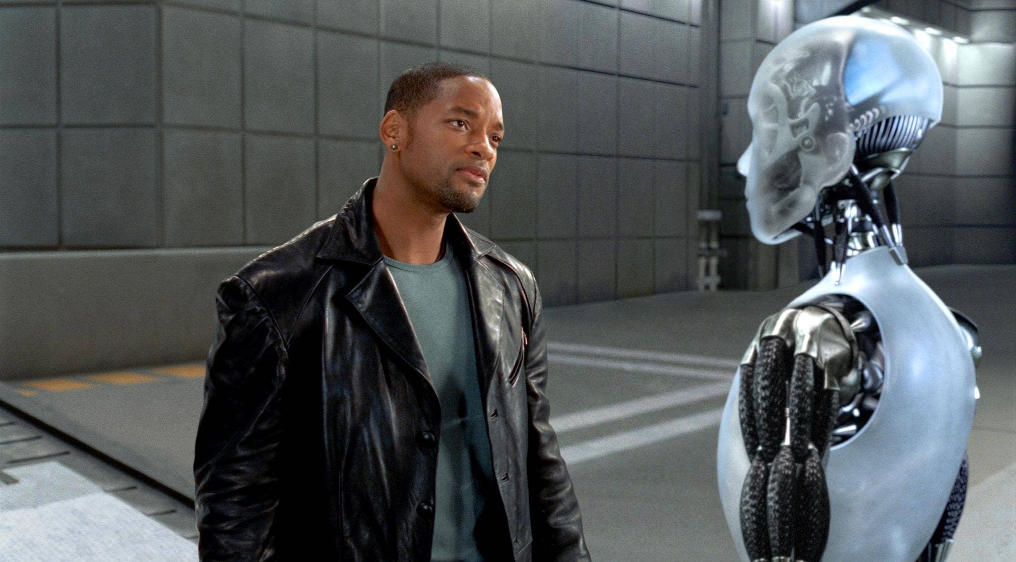 still-of-will-smith-and-joanna-capitano-in-i-robot-2004
