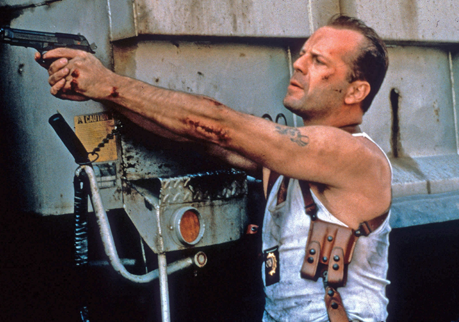 Bruce-Willis-Die-Hard-with-a-Vengeance